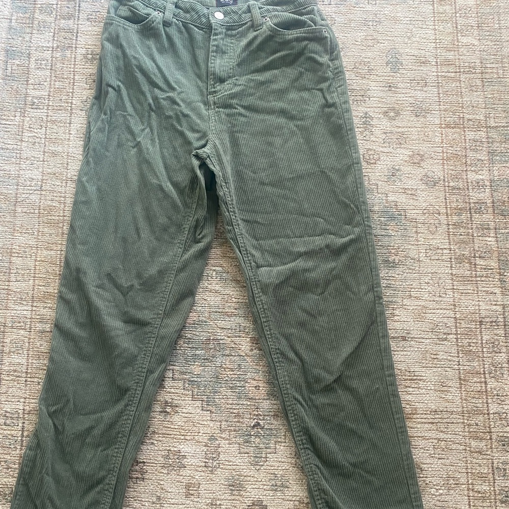 Urban Outfitters BDG Green Corduroy Pants (Mom High-Rise)